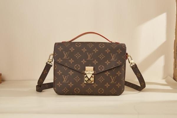 루* 고급 포쉐트 메티스