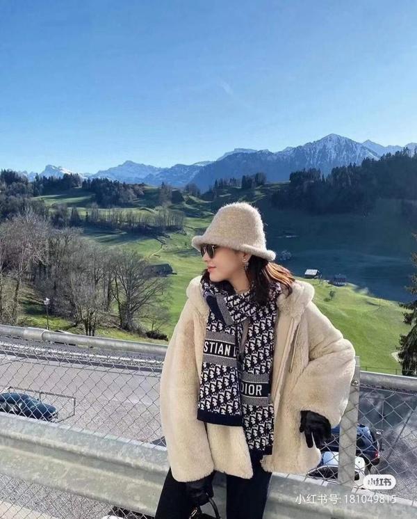 디* 오블리크 머플러 수입