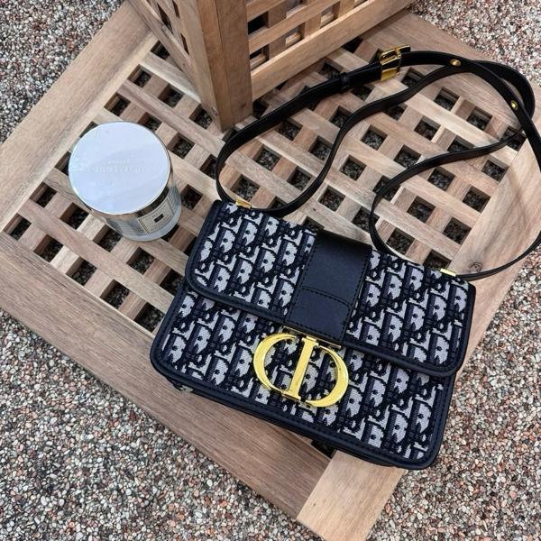 디* 30 몽테뉴 숄더백