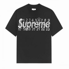 메* 마르지엘라 x SUPREME 티셔츠