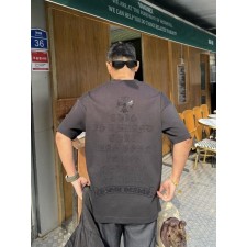 크* 큐빅 스크래치 레터링 티셔츠