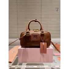미*** 아르카디 레더