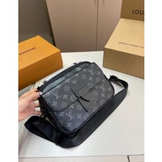 루* S 락 메신저 모노그램 이클립스 P15