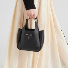 프** 가죽 미니 숄더백