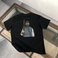 스* 롸버 반팔티