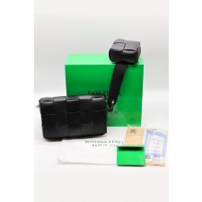 보** 카세트 크로스백