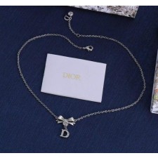 디* D로고 네크리스 목걸이