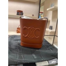 셀** 퀴르 트리옹프 버킷백