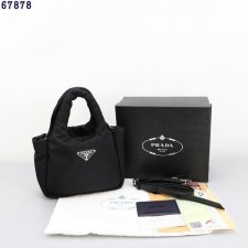 프** 삼각로고 패딩 토트백 미니