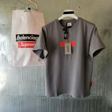 발**** X 슈** 콜라보 티셔츠