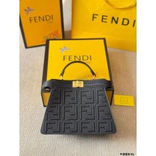 펜* 고급 자수 피카부 토트백