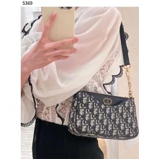 디* 수입프리미엄급 30 몽테뉴 호보 애비뉴 미니 백