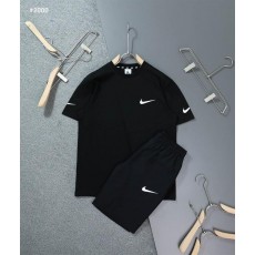 나** 트리플(TRIPLE) 스우시 반팔 티셔츠 & 반바지 세트