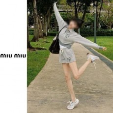 미*** 카라맨투맨 반바지 세트