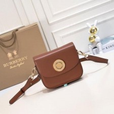 버** 엘리자베스크로스 (브라운)