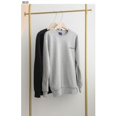 디**** 자수 로고 라운드 맨투맨