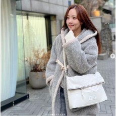 메* 마르지엘라 수입 5AC 호보 스몰 백 화이트