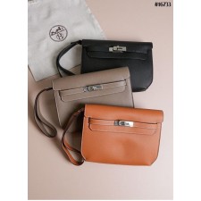 에*** 켈리 데페쉬 25 파우치 클러치백