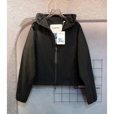 버** 크롭 나일론점퍼