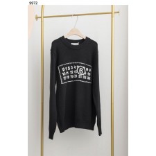 메* 마르지엘라 넘버 프린팅 라운드넥 니트