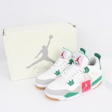 나** 조던4 SB 레트로 파인 그린