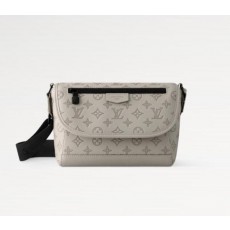 루* M14912 ㅡMONOGRAM SHADOW 펄스 메신저 풀박스