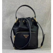 프** 포코노 버킷백