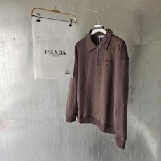 프** 트라이앵글 패치 스웨이트셔츠