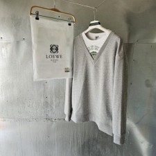 로** 브이넥 트롱프뢰유 스웨이트셔츠