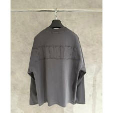 발**** 백로고패치 티셔츠