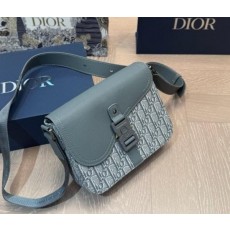 디* Saddle 스몰플랩 스트랩백풀박스