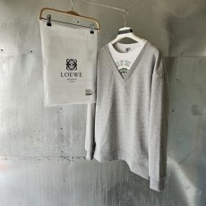 로** 브이넥 트롱프뢰유 스웨이트셔츠