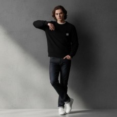 로** 100 울 크루넥 니트