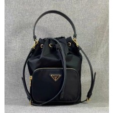 프** 포코노 버킷백