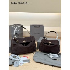 발**** 로데오 스웨이드