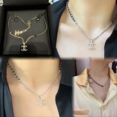 샤* 채인 레더 목걸이