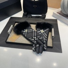 버** 라쿤 체크 패턴 로고 장갑