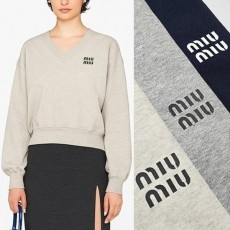 미*** 영문로고 브이넥맨투맨