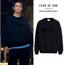 피**** X 제* 콜라보 컬렉션 메인로고 맨투맨