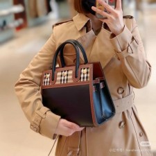 버** 타이틀 텔러 백 라지