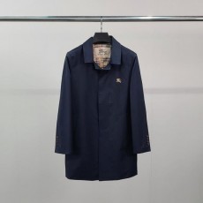 버** 기사자수 트렌치 코트