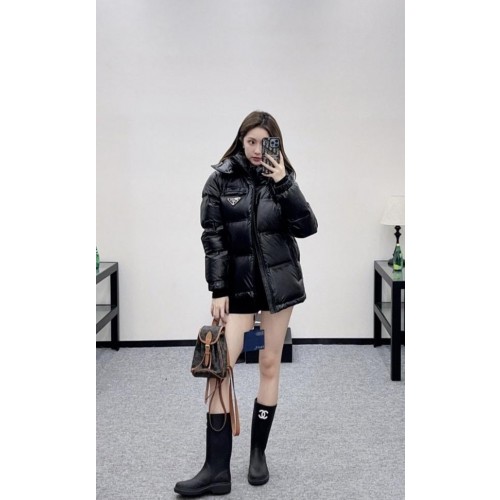 프** 남여공용 삼각로고패딩