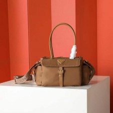 프** 익스플로어 토트