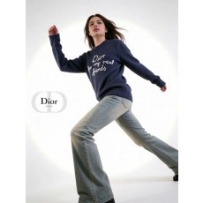 디* 25SS di*r and hylton 자수로고 스웨터