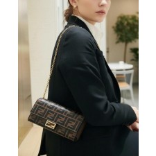 펜* FF레더 체인플랩 장지갑 수입최고급