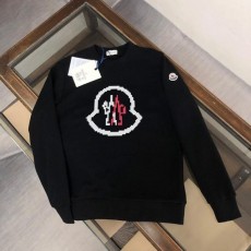 도트형 로고 맨투맨