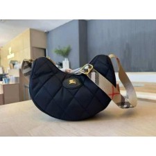 버** 고급 홀스슈 크로스바디백